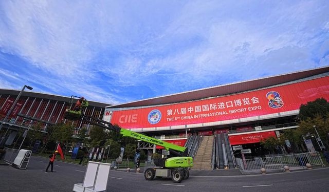 8. Çin Uluslararası İthalat Fuarı'nın açılışı için son hazırlıklar tamamlandı