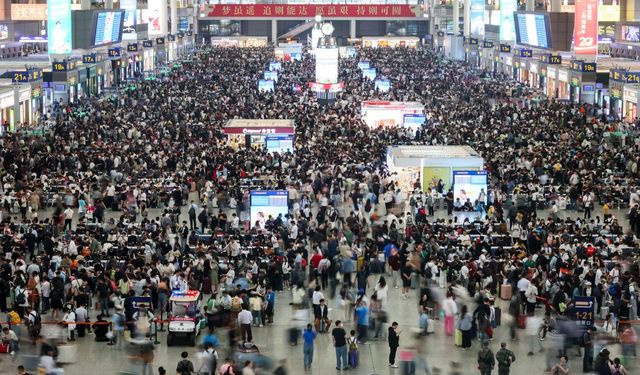 Çin'de sınır ötesi seyahatler 2025'te 697 milyona çıkarak rekor kırdı