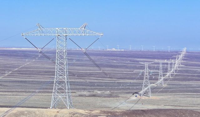 Çin'in Xinjiang bölgesinden iletilen toplam elektrik miktarı 1 trilyon kilovat-saati aştı