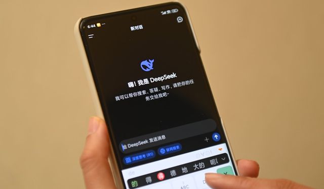 DeepSeek kurucusu Liang ve Çinli jeolog Du, 2025'te bilime yön veren 10 bilim insanı listesinde