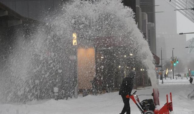ABD'nin New York kentinde kış fırtınası hayatı felç etti