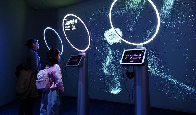 Çin'deki Shanghai Bilim ve Teknoloji Müzesi iki yıllık yenilemenin ardından ziyarete açılıyor