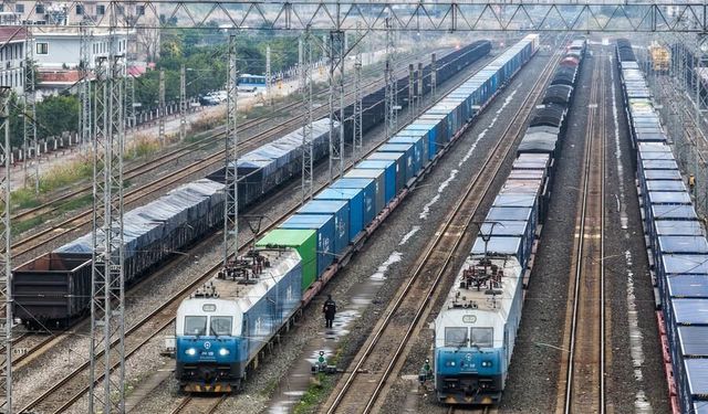 Çin'in güneybatısından 2026'nın ilk Çin-Avrupa yük treni hareket etti