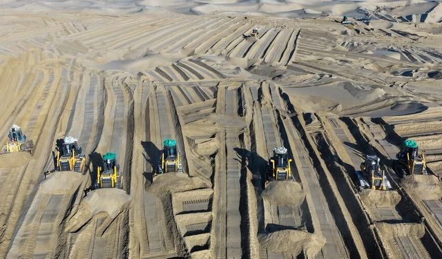 Çin'in Xinjiang bölgesinde çiftçiler çölleşmeye karşı mücadele veriyor