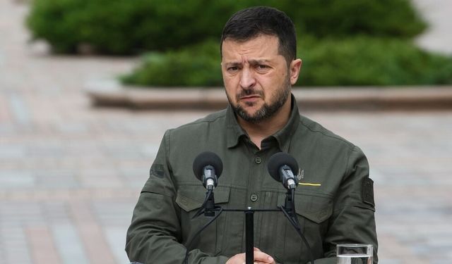 Zelenskiy: ABD, Rusya ve Ukrayna üçlü müzakerelerinin yeni turu 4-5 Şubat'ta Abu Dabi'de yapılacak