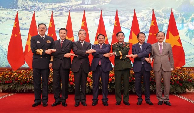 Çinli üst düzey yetkililer Vietnam Başbakanı ile bir araya geldi