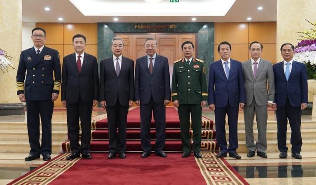 Çinli üst düzey yetkililer, Vietnam Komünist Partisi Genel Sekreteri ile bir araya geldi