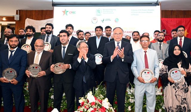 Pakistan Planlama, Kalkınma ve Özel Girişim Bakanı: Çin'le ortaklığımız işbirliği yoluyla güçleniyor