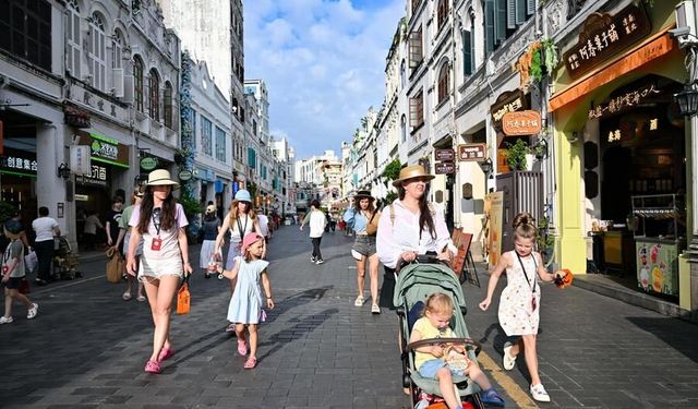 Çin'de alışveriş turizmi, küresel hizmet ticaretine yeni ivme kazandırdı