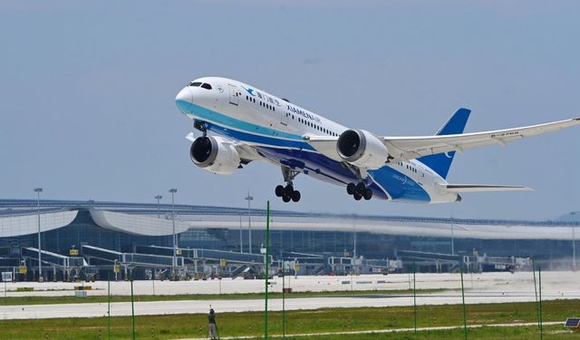 Çin'in Fuzhou kenti ile Amsterdam arasında direkt uçuşlar başladı