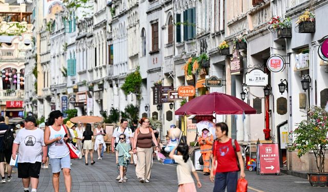 Çin'in Hainan eyaletine gelen yabancı turist sayısı özel gümrük uygulamasının ardından arttı