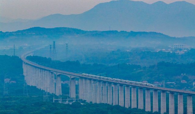 Çin'in Hangzhou-Taizhou yüksek hızlı demiryolu hattı, 4,5 yılda 100 milyondan fazla yolcu taşıdı