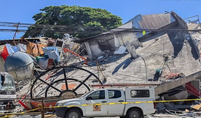 Japonya, Filipinler'deki depremin ardından yayımladığı tsunami uyarısını kaldırdı