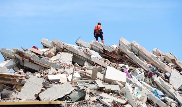 Vietnam, Venezuela'ya 82 kişilik arama kurtarma ekibi gönderdi