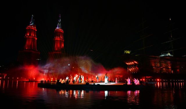 2026 Hainan Adası Festivali'nin açılışı renkli görüntülere sahne oldu