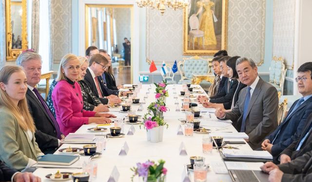 Çin Dışişleri Bakanı: Finlandiya ile yeşil dönüşüm ve yapay zeka işbirliğini artırmaya hazırız