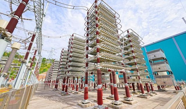 Çin'in Xinjiang-Chongging elektrik hattında 30 milyar kilovat-saat eşiği aşıldı