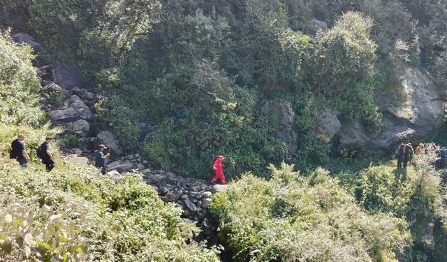 Çin, Xizang'daki heyelan sonrası oluşan set gölü nedeniyle 4. seviye acil sel müdahalesi başlattı