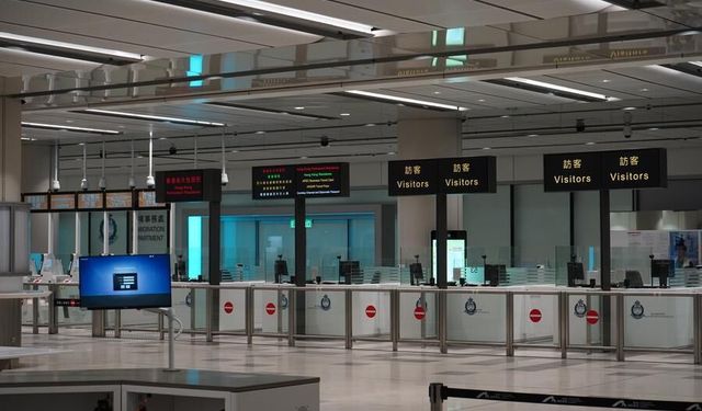 Hong Kong Uluslararası Havalimanı'nda 1 milyon dolarlık kenevir tomurcuğu ele geçirildi