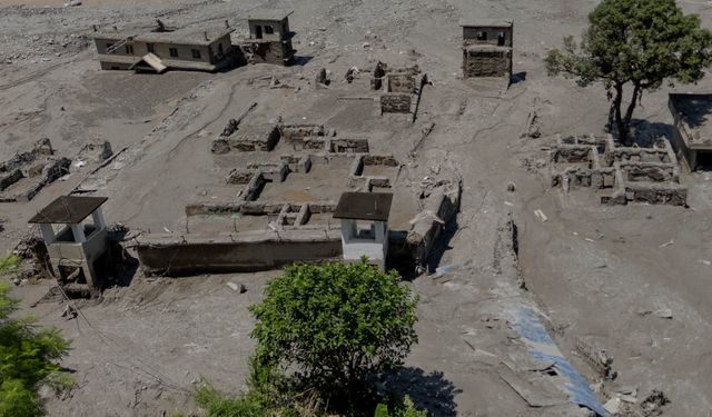 Nepal'de sel felaketinin ardından kurtarma çalışmaları devam ediyor