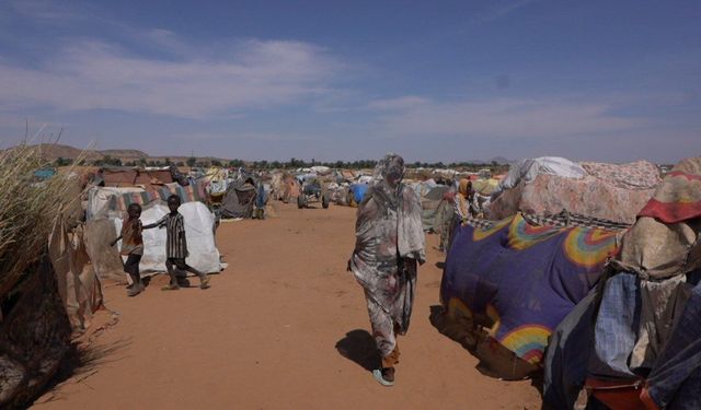 Arap Birliği Genel Sekreteri ve BM Genel Sekreteri'nin Sudan Özel Temsilcisi, Sudan'daki gerginliği görüştü