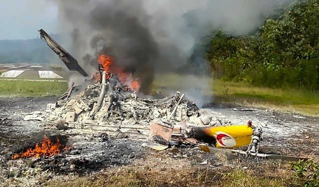 Malezya'da helikopter düştü: 5 ölü
