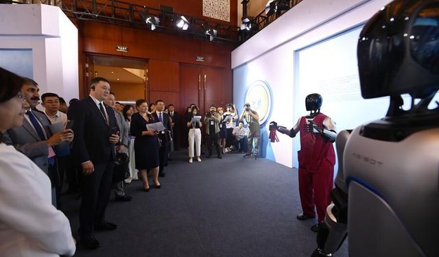 Shanghai İşbirliği Örgütü'nün Beijing'de açtığı temel eğitim merkezinde yapay zeka odaklı işbirliği yürütülecek