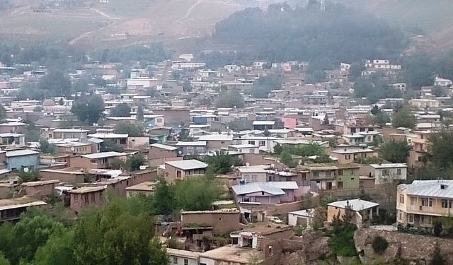 Afganistan ve Tacikistan, uzak sınır bölgeleri için elektrik anlaşması imzaladı