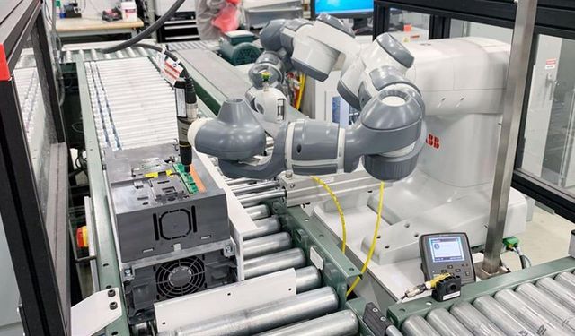 İsrail robot teknolojisi entegreli hızlı Kovid-19 testini tanıttı.