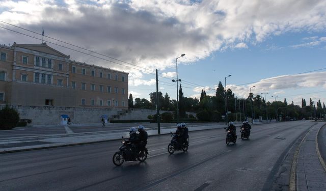 Yunanistan’ın Başkenti Atina’da Kovid-19 Kısıtlamaları!