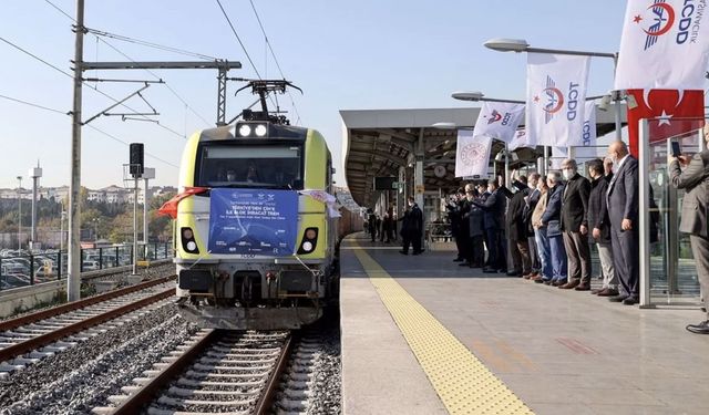 Türkiye'den Çin'e gidecek ilk ihracat treni İstanbul'dan hareket etti!