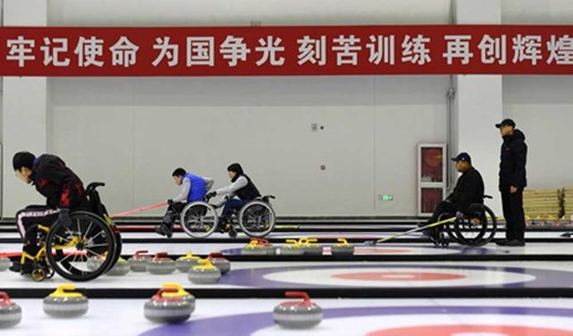 Çin Tekerlekli Sandalye Curling Milli Takımı eğitimde