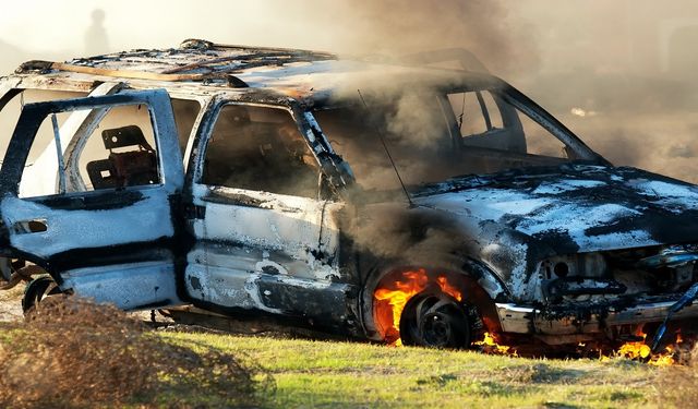 Suriye'de Bombalı Araçla Düzenlenen Saldırıda 3 Türk Askeri Dahil 16 Kişi Hayatını Kaybetti!