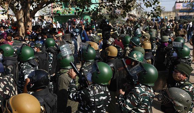 Delhi polisi, çiftçi protestolarında şiddet uygulayanlara karşı sert tedbirler alacak