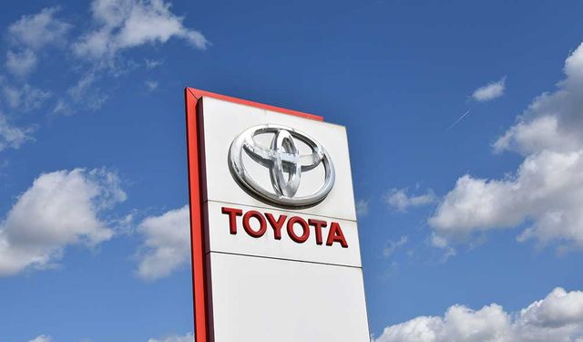 Toyota küresel otomobil satışlarındaki liderliği 2020'de geri aldı