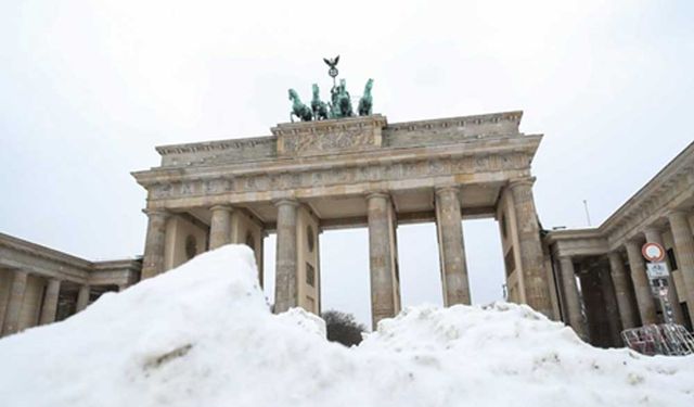 Almanya'nın başkenti Berlin'de kış