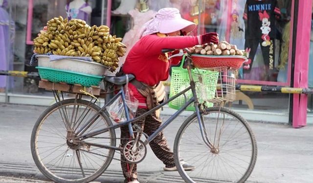 Kamboçya'da sokak yemekleri