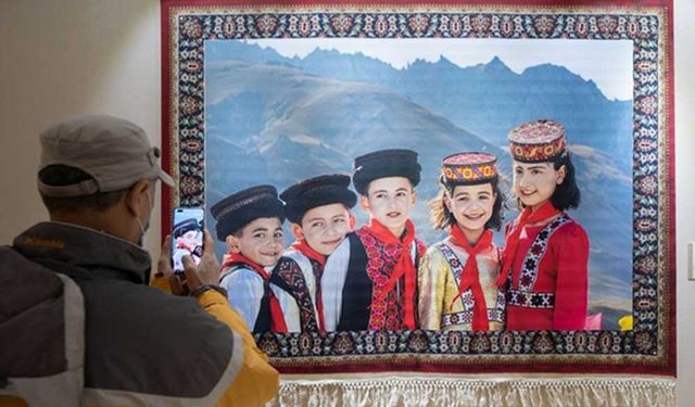 Beijing'de Xinjiang üzerine fotoğraf sergisi