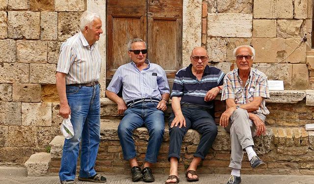 İSTAT: Pandemi, İtalya'nın ortalama yaşam süresinde son 10 yıldaki ilerlemeyi yok etti