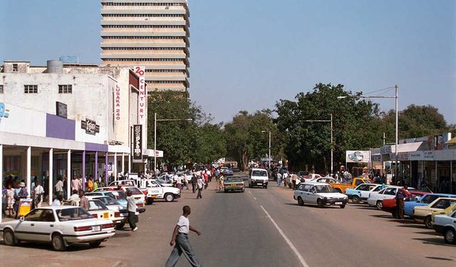 Zambiya, nüfusunun yarısına yakınını Kovid-19'a karşı aşılamayı planlıyor