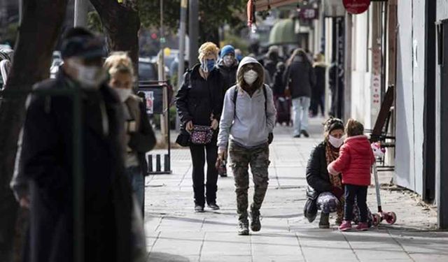 Arjantin Devlet Başkanı: Yeni kapanmalar Kovid-19'a karşı tetikte olmayı amaçlıyor