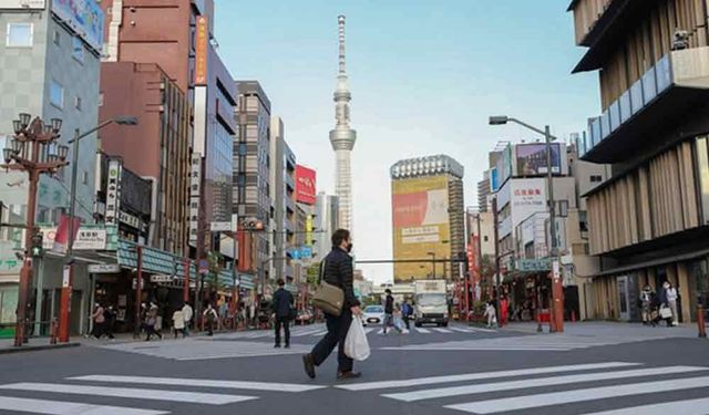 Japonya Kovid-19 nedeniyle Tokyo ve Osaka bölgelerinde olağanüstü hal ilan etti