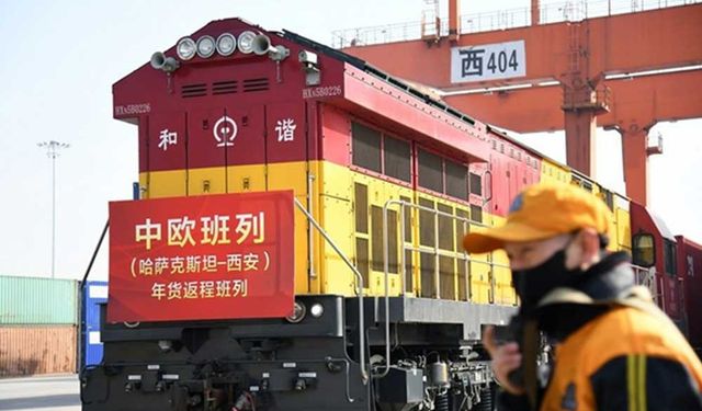 Xi'an'da bu yıl 1000 Çin-Avrupa yük treni seferi gerçekleşti