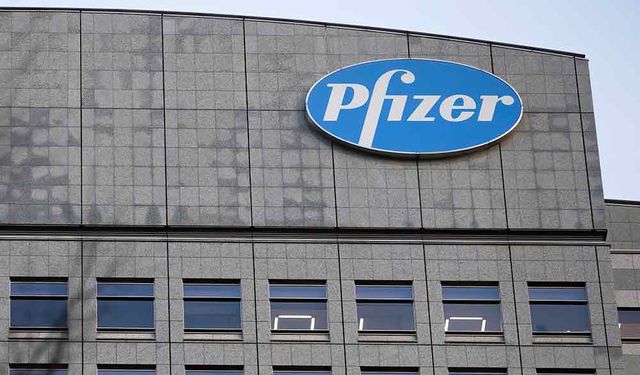 Pfizer aşılarının ilk partisi COVAX programı aracılığıyla Ukrayna'ya ulaştı