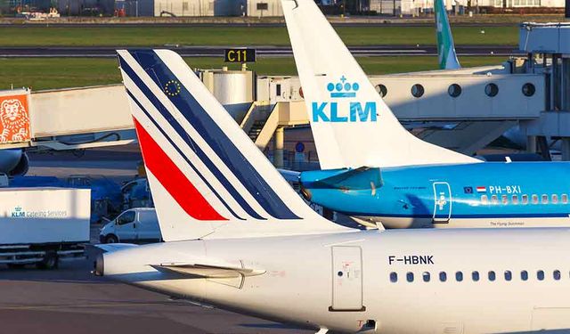 Air France-KLM, aşı uygulamasının hızlanması durumunda faaliyetlerin yaza kadar toparlanmasını bekliyor