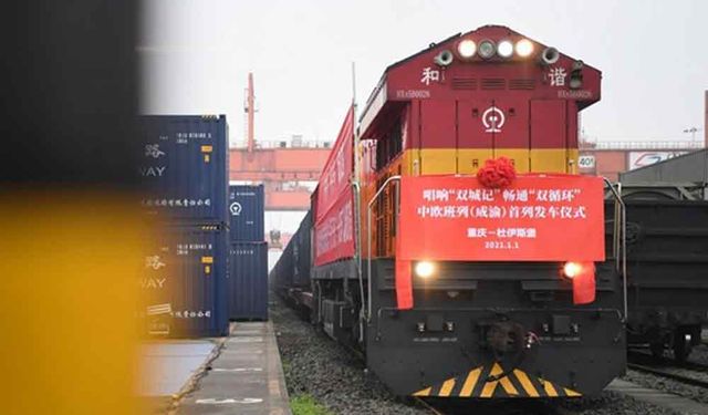 İthal Audi'leri taşıyan ilk Çin- Avrupa yük treni Chongqing'e ulaştı