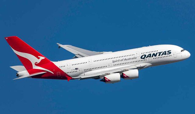 Avustralya'nın ulusal havayolu şirketi Qantas, Kovid-19 nedeniyle ciddi ekonomik kayıp bildirdi