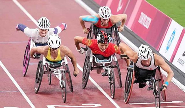 Tokyo 2020 Paralimpik Oyunları'nda Çinli sporcu Zhou Hongzhuan gümüş madalya kazandı