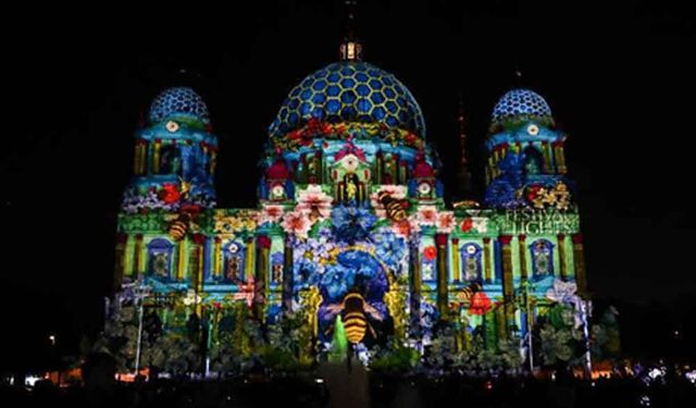 Berlin'de Işıklar Festivali başladı