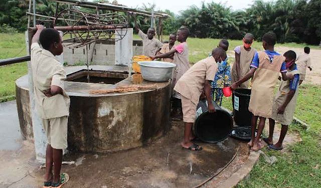 Benin'de okullar açıldı